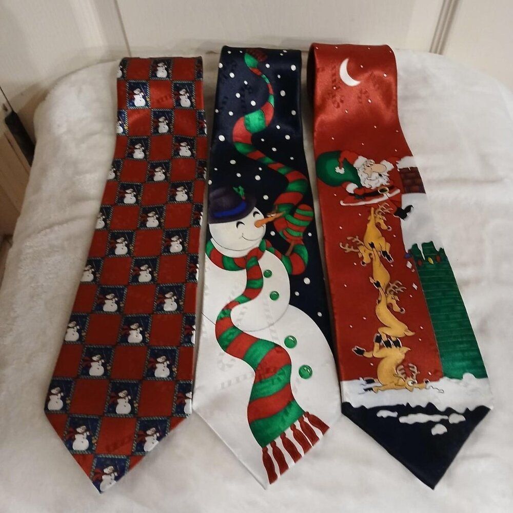 VTG Hallmark Christmas Neckties Lot of 3 Santa Reindeer Snowmen Holiday Novelty